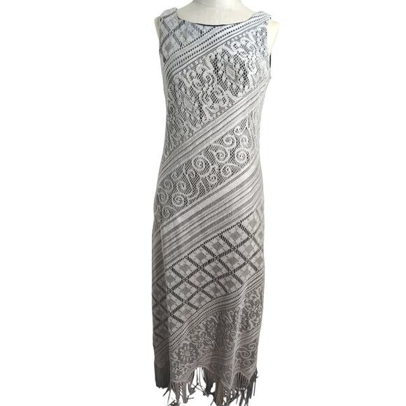 Harlow Dresses & Skirts - Super Cool Harlow Lace Midi Dress